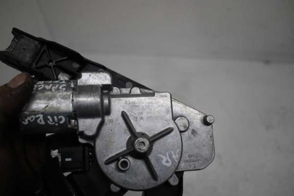 MOTEUR ESSUIE GLACE ARRIERE - Vue 3